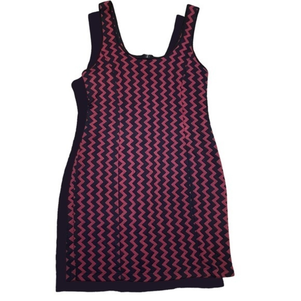 Heather Maroon Black Zig Zag Print Sleeveless Lined Dress